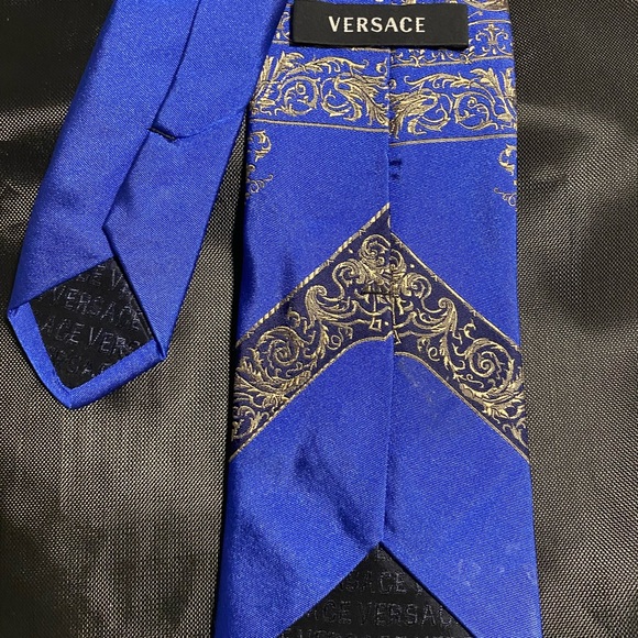 Versace Vintage - Picture 4 of 5